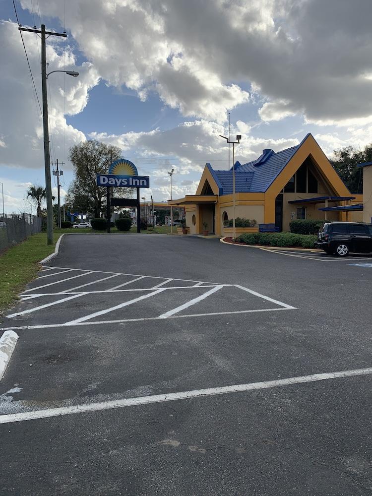 Days Inn By Wyndham Ocala North Exterior photo